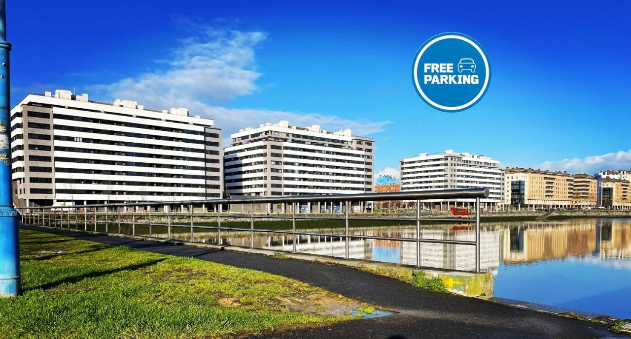 Gran Bilbao XI With Parking By Aston Rentals Barakaldo Exteriör bild
